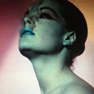 Meet your Posher, Lily